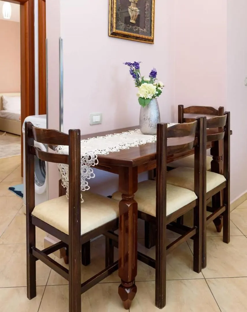 Veliu'S Appartment Vlore
