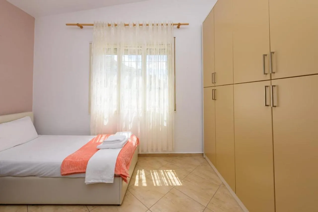 Apartment Veliu'S Appartment Vlore