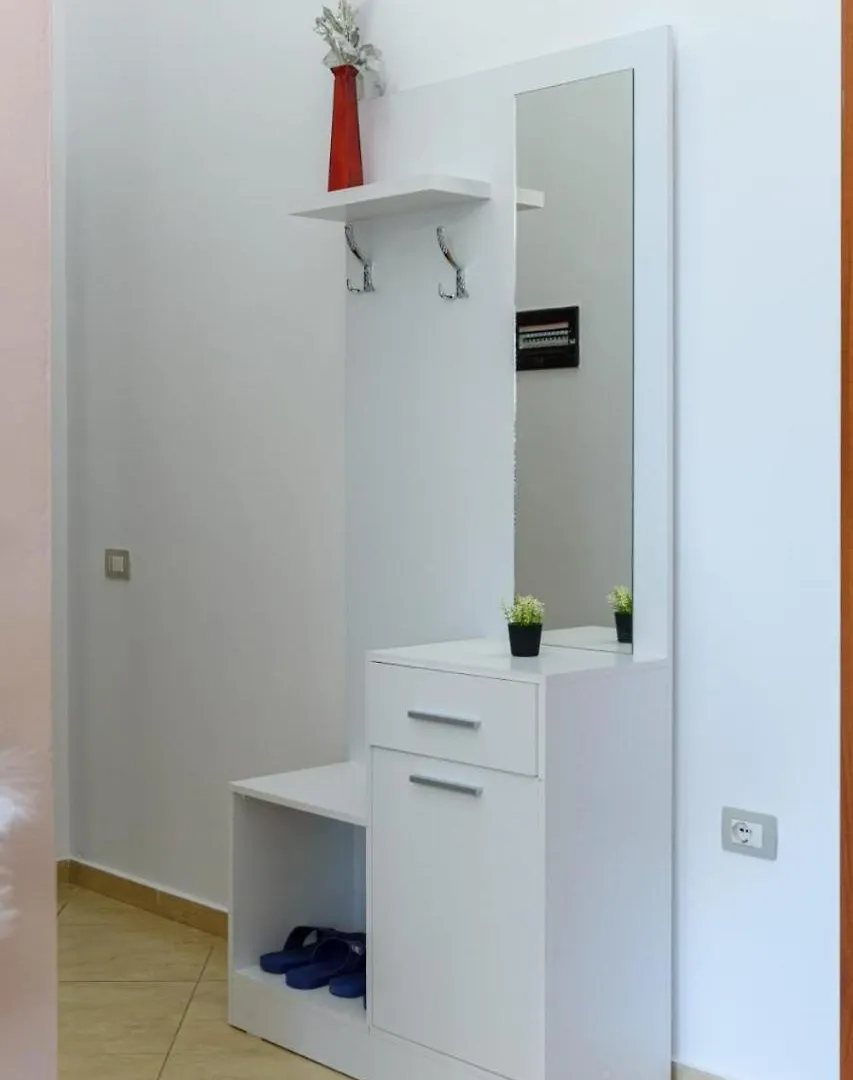 Veliu'S Appartment Vlore