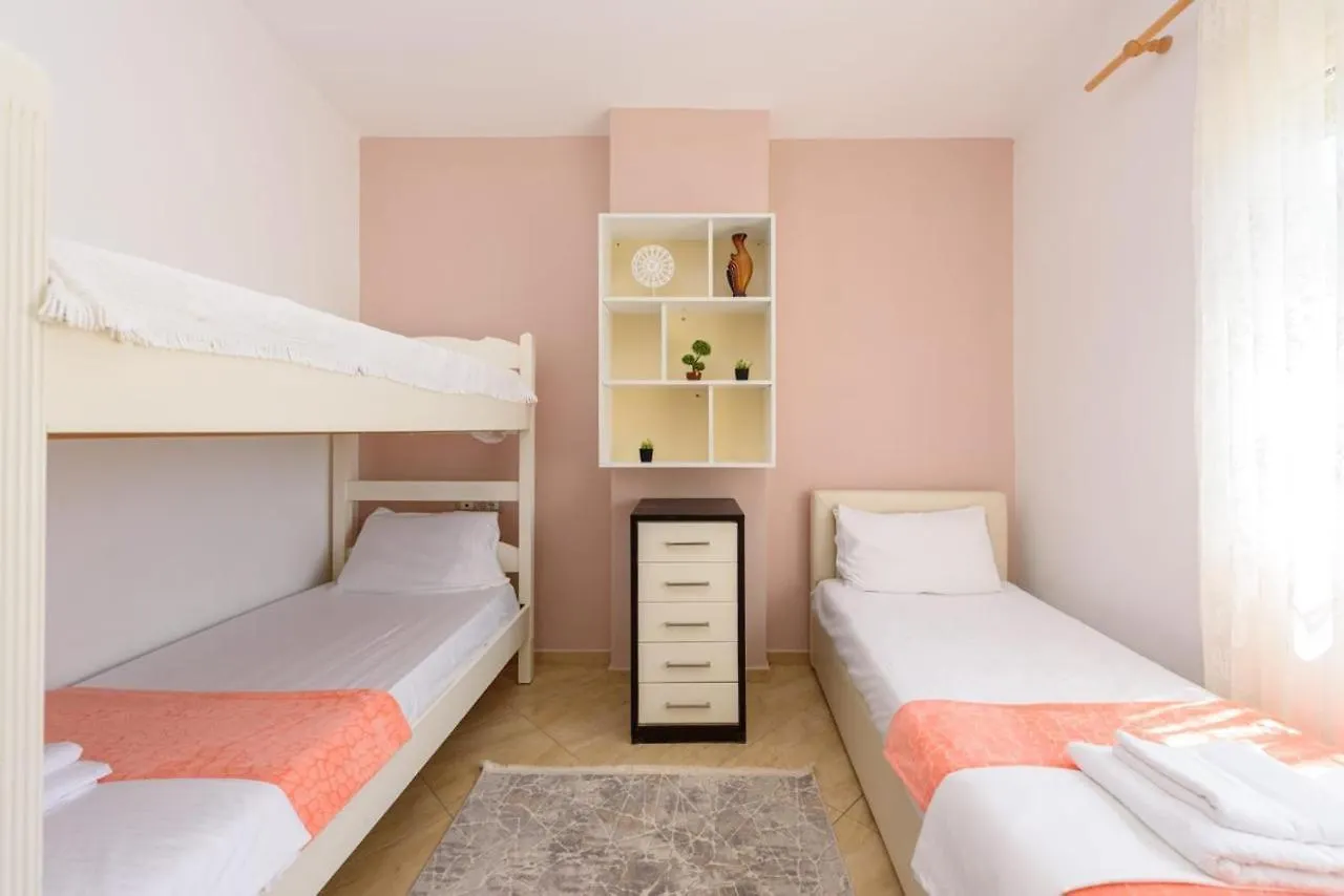 Veliu'S Appartment Vlore Apartment