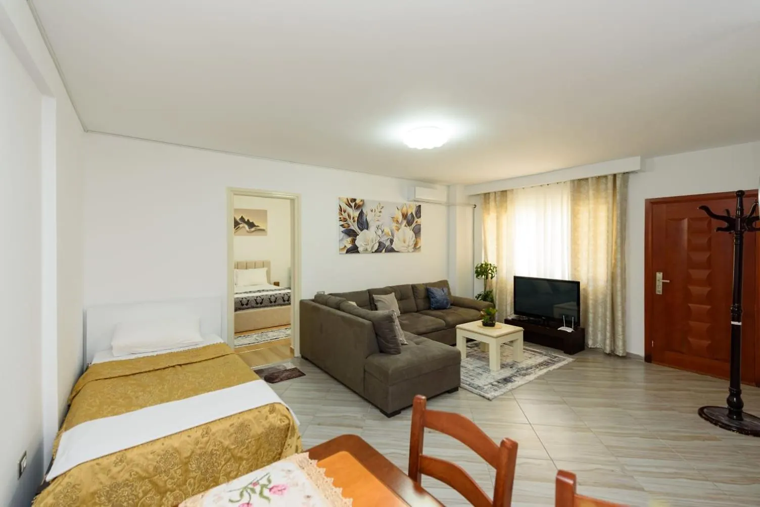 Veliu'S Appartment Vlore 0*,  Albania